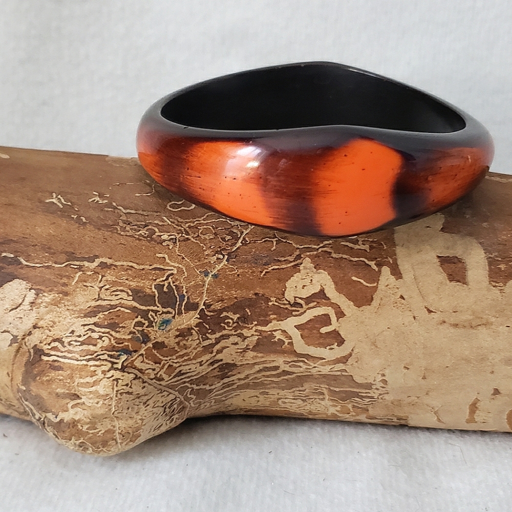 Vintage Orange Black Wavy Bangle Bracelet